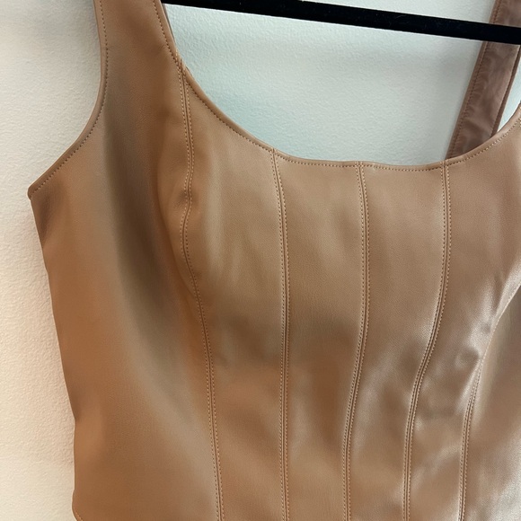 Abercrombie & Fitch Faux Leather Tan Corset Crop Top Size Small A&F - Picture 2 of 8